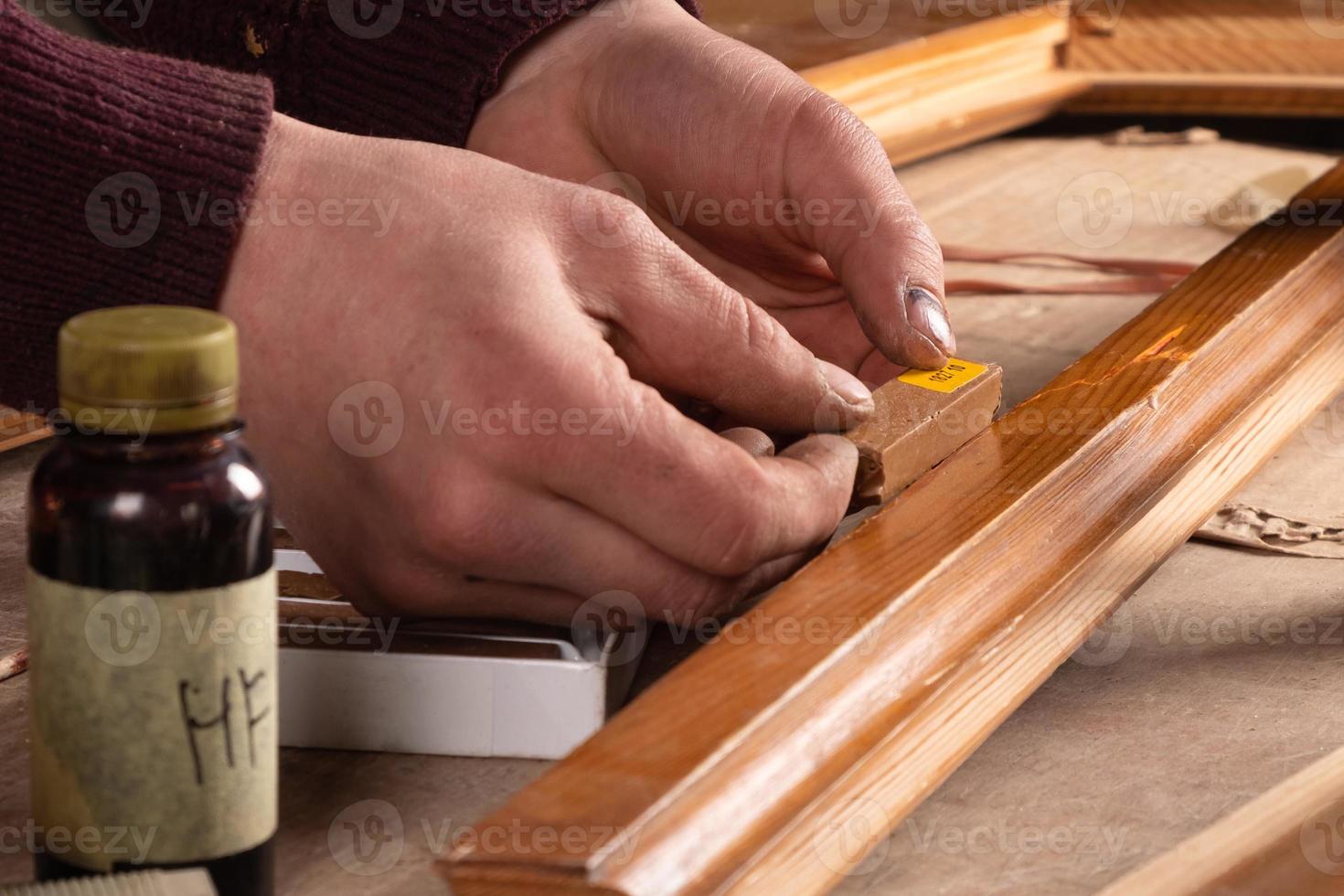 reparación de restauración de puertas foto