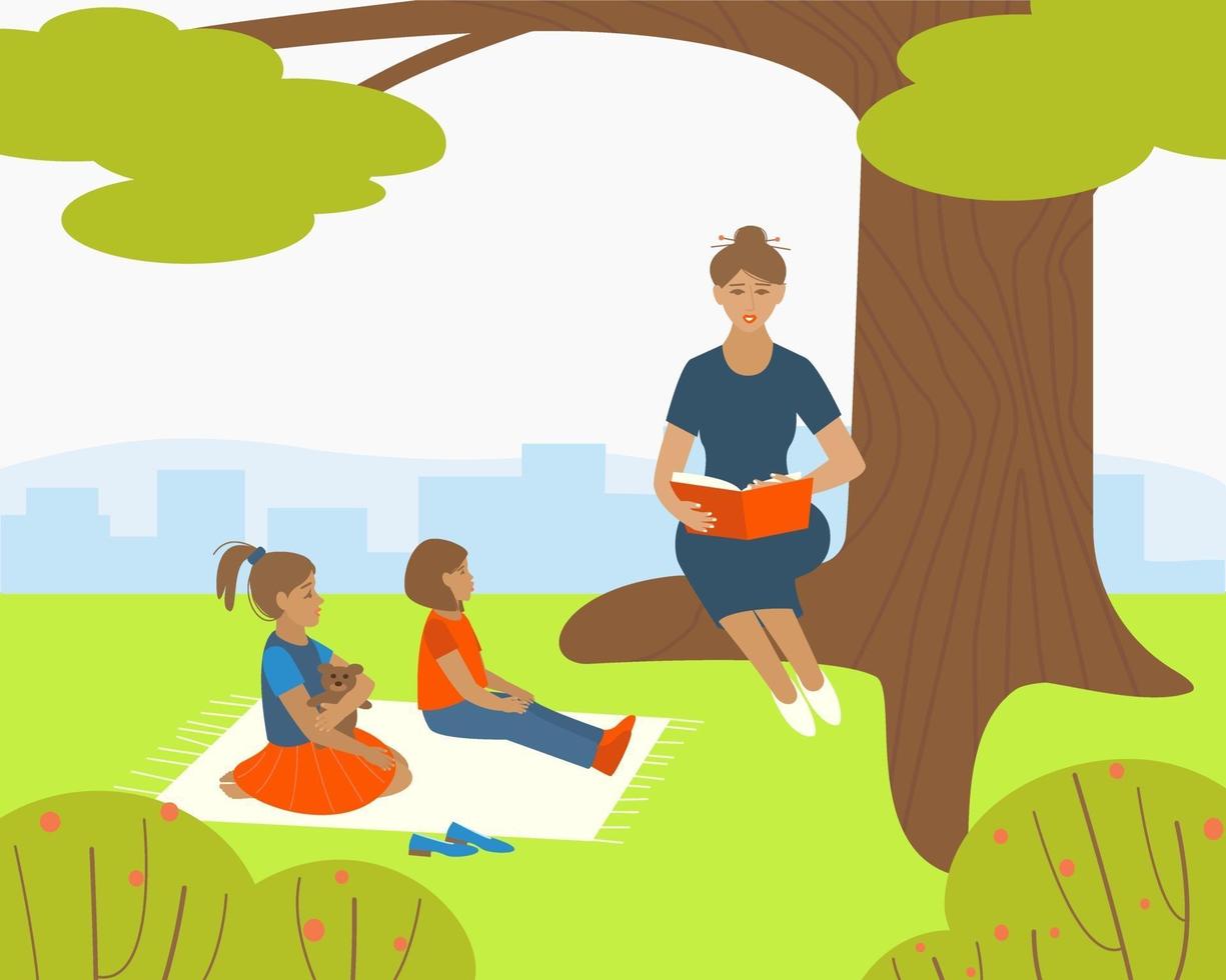 mamá o niñera está leyendo un libro a los niños en el parque vector