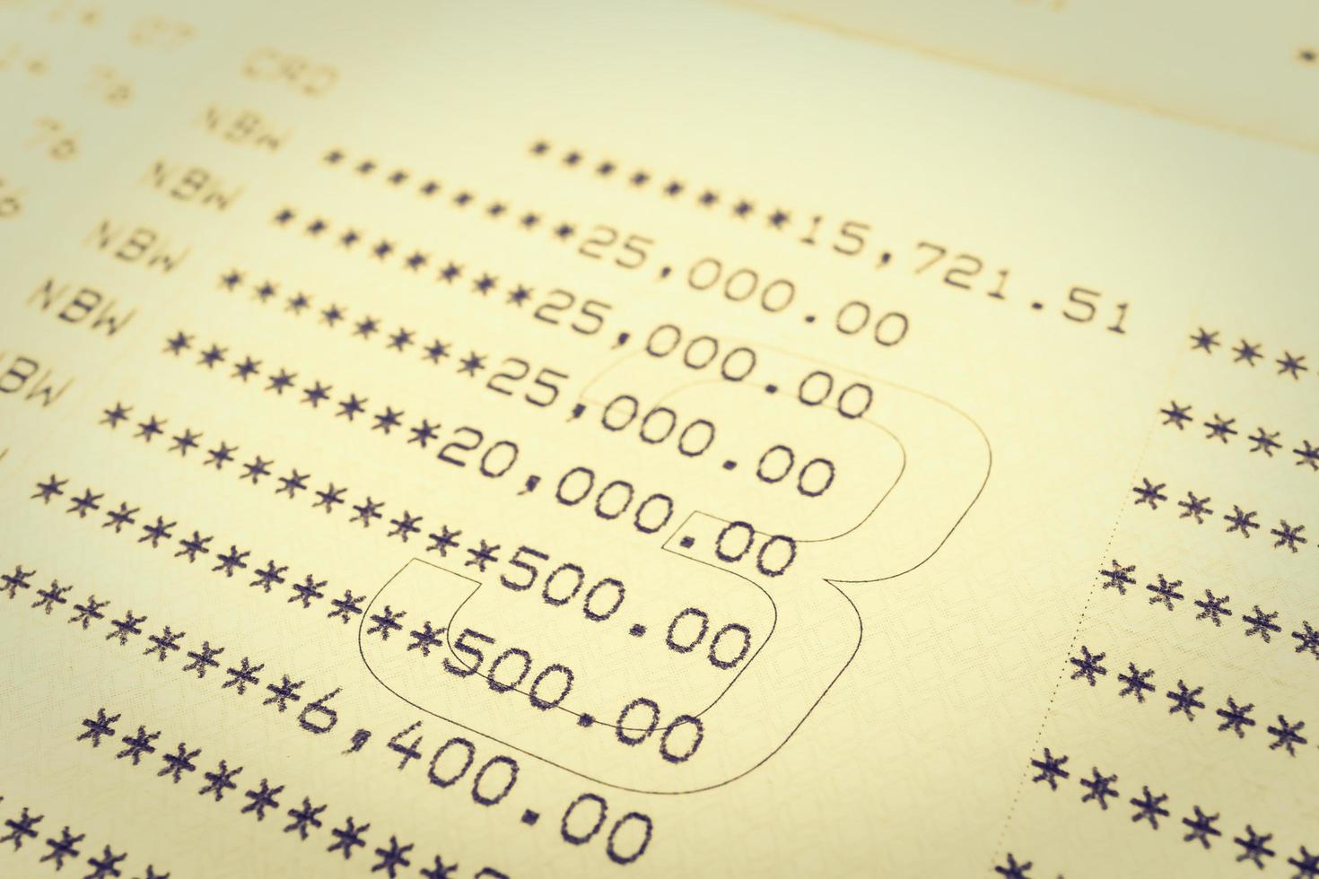 primer plano del extracto bancario foto
