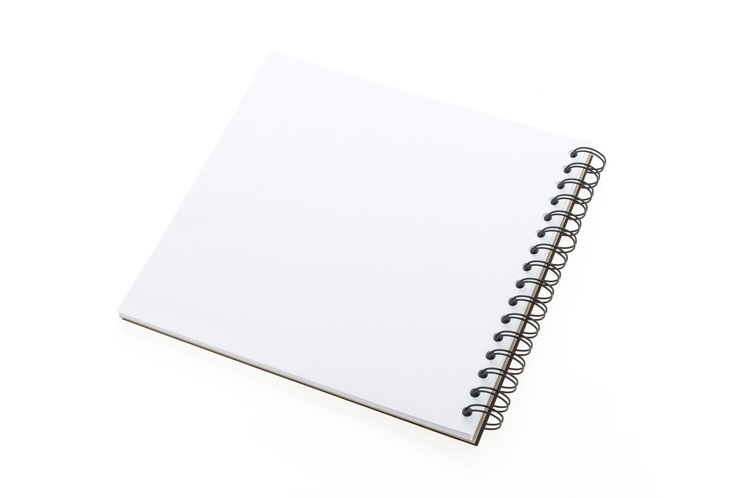 cuaderno en blanco aislado foto
