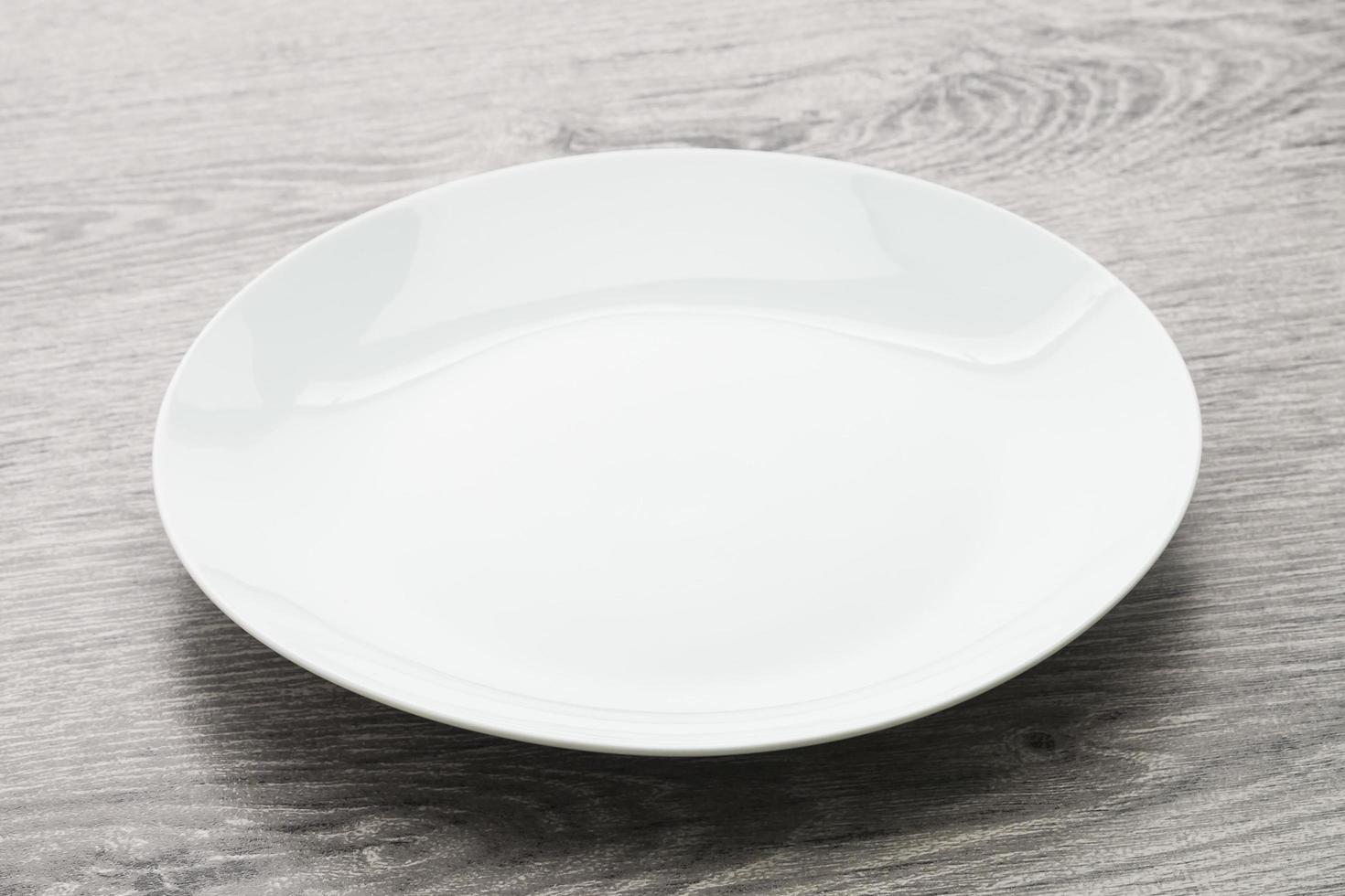 Empty white plate photo