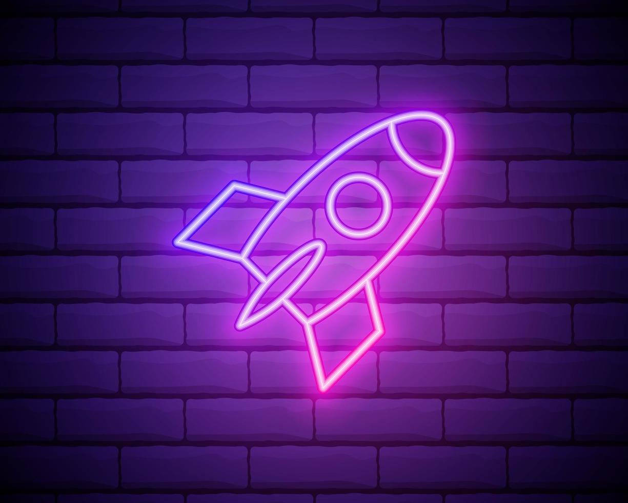cohete de línea de neón brillante con icono de fuego aislado sobre fondo de pared de ladrillo. viaje espacial. concepto de esquema colorido. vector