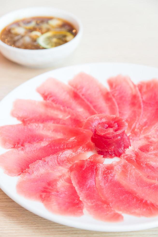 sashimi de atún fresco crudo foto