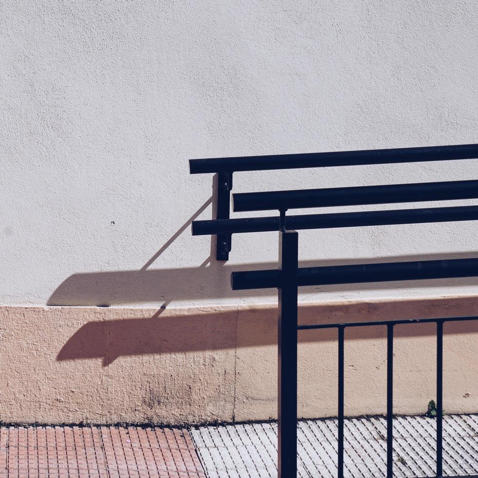 Arquitectura de escaleras en la calle en la ciudad de Bilbao, España foto