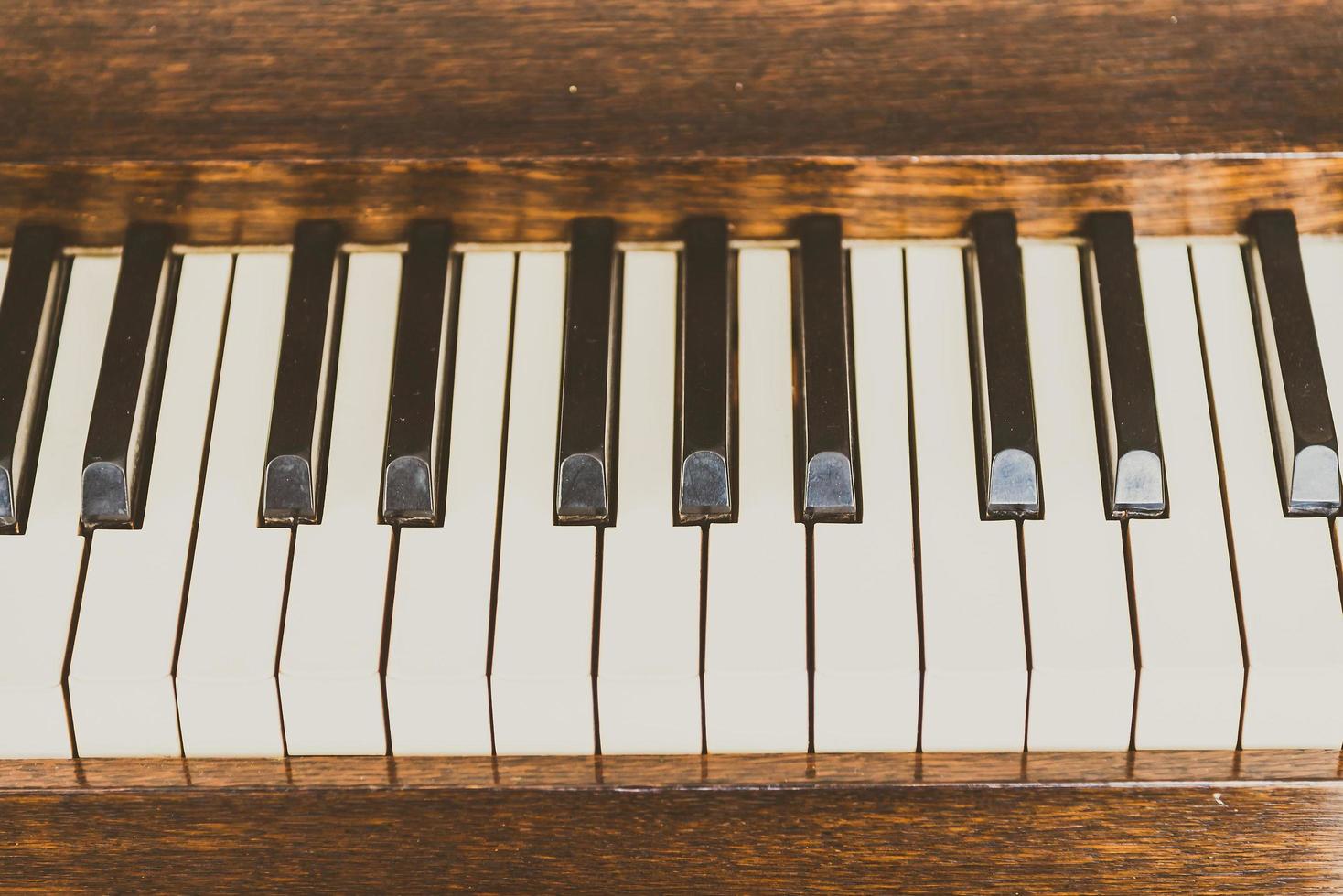 viejas teclas de piano vintage foto