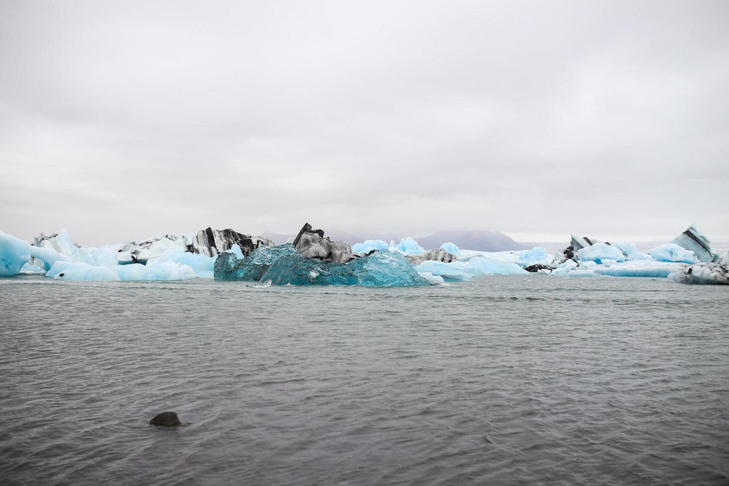 Laguna glaciar jokulsarlon en Islandia foto