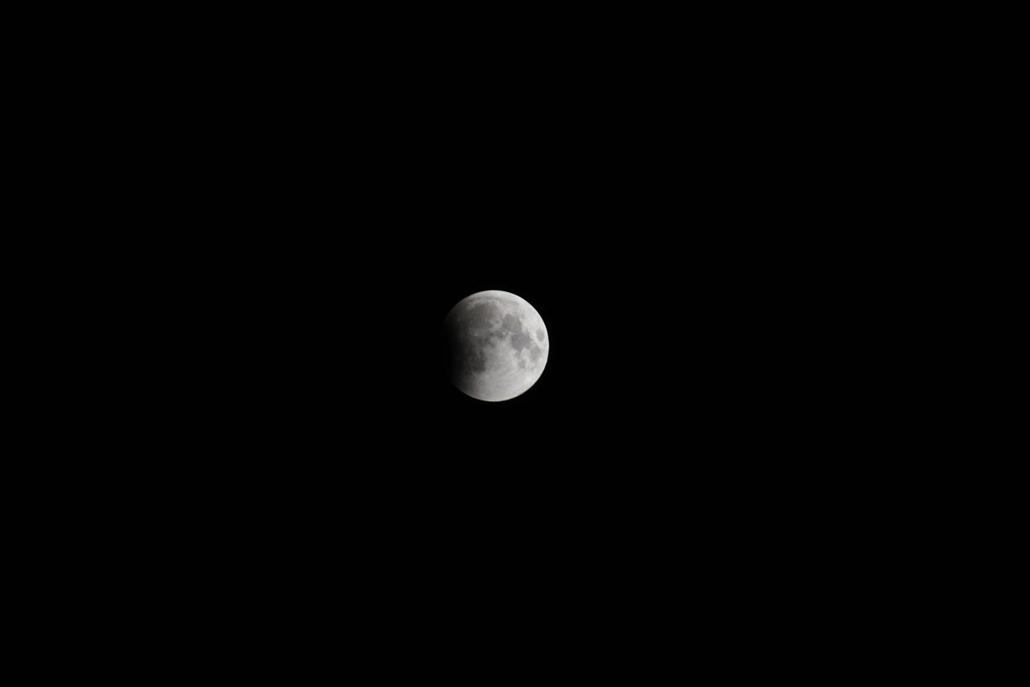 hermosa luna en el cielo foto