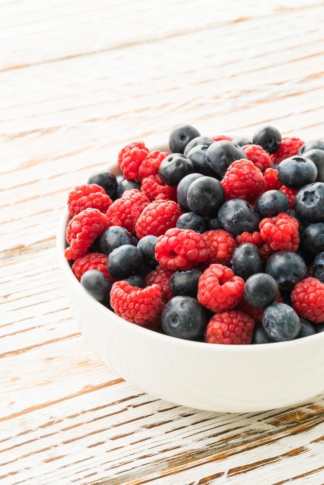 Blueberry and Rasberry fruit photo