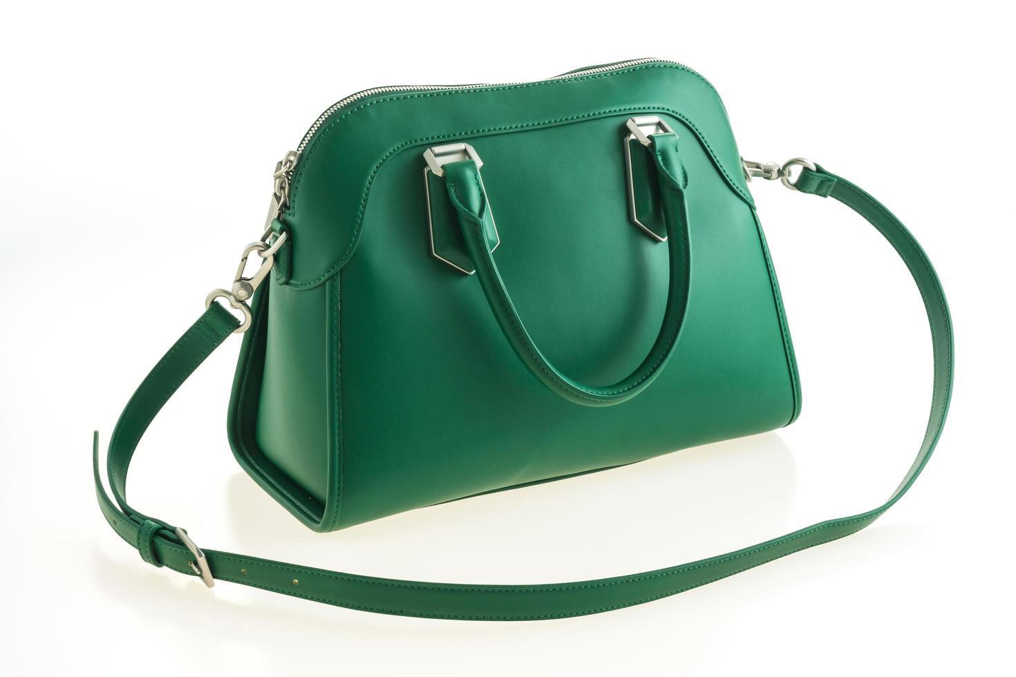 hermoso bolso verde de moda de lujo y elegancia. foto