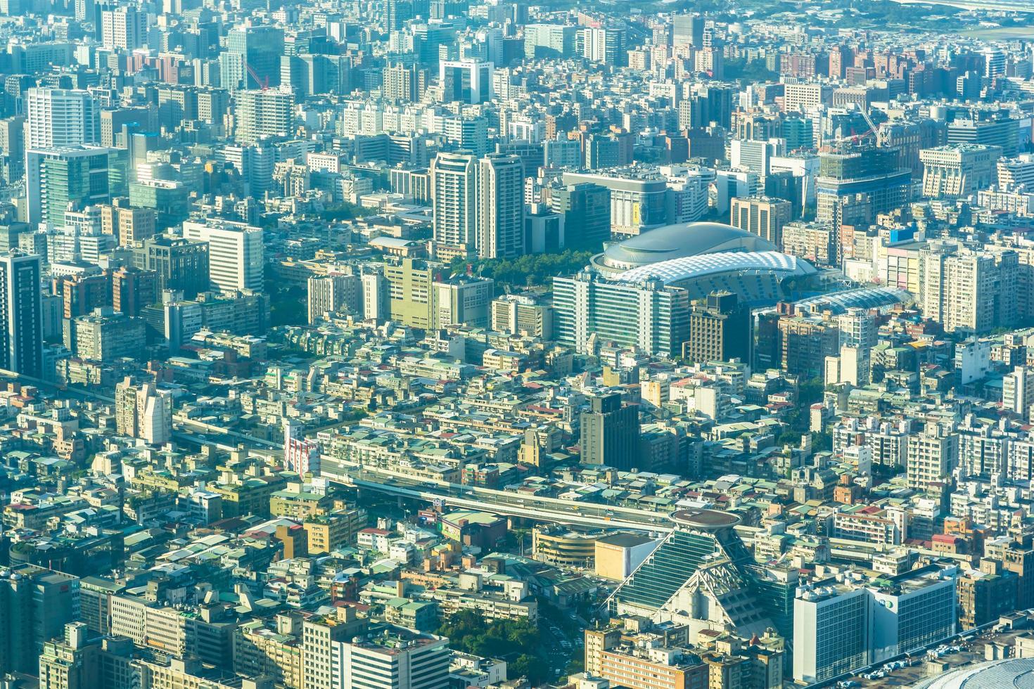 paisaje urbano de la ciudad de taipei en taiwán foto