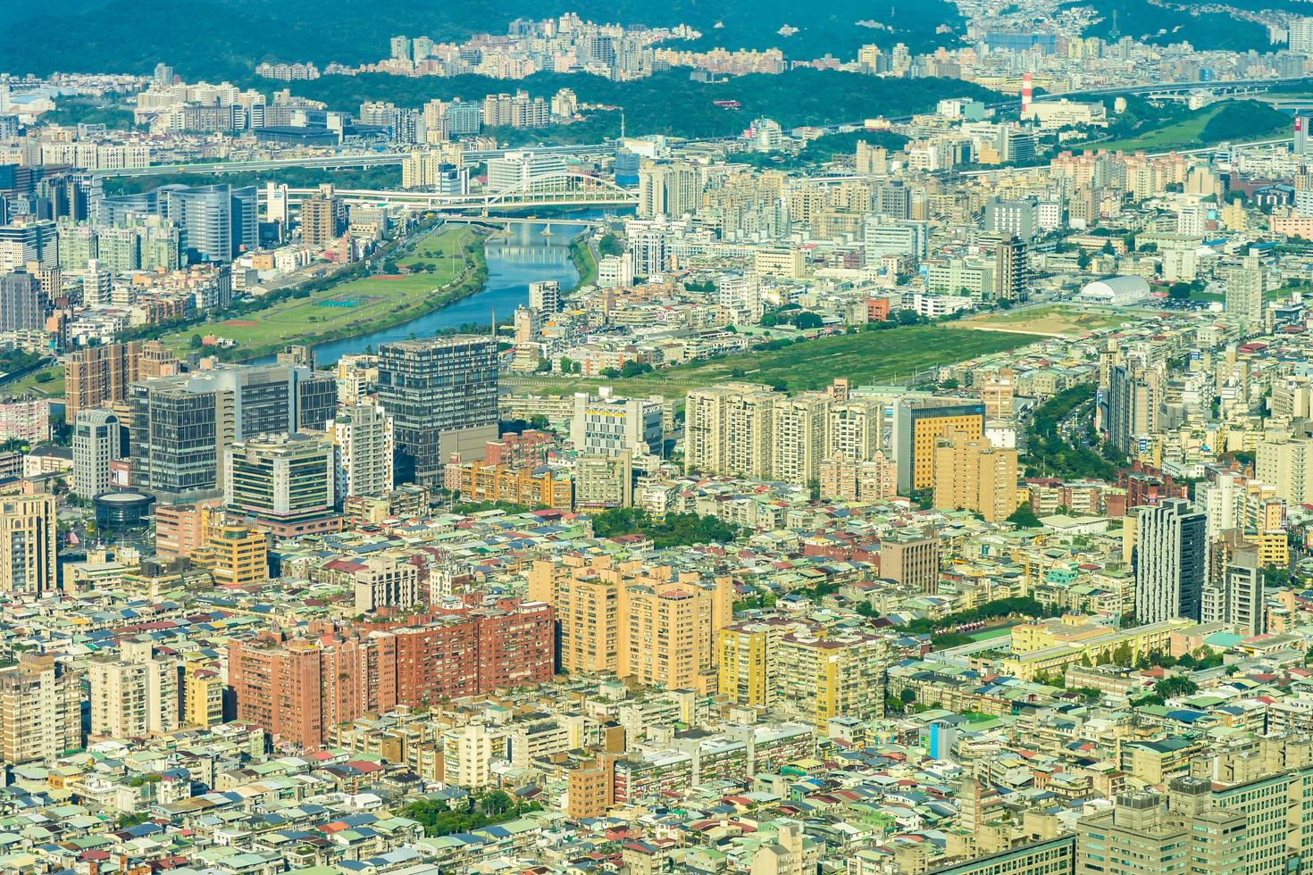 paisaje urbano de la ciudad de taipei en taiwán foto