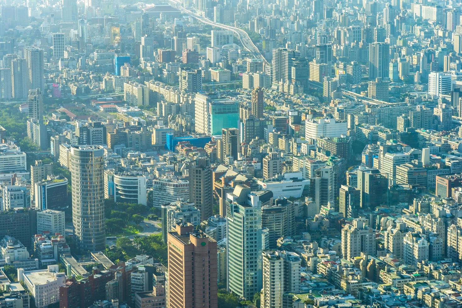 paisaje urbano de la ciudad de taipei en taiwán foto