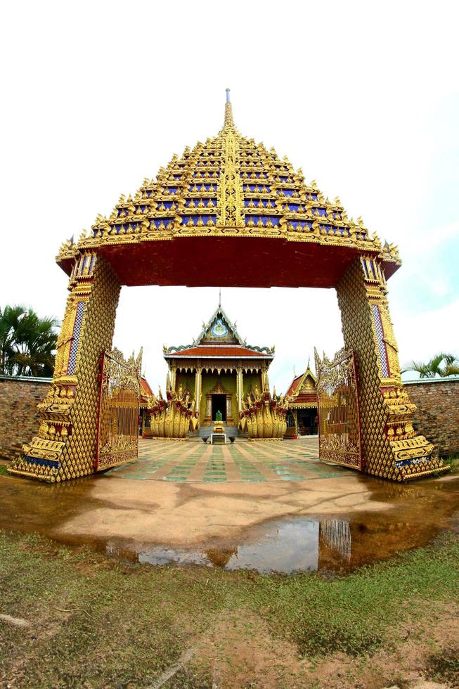 Srisaket, Thailand 2017- Wat Sri Bueng Bun photo