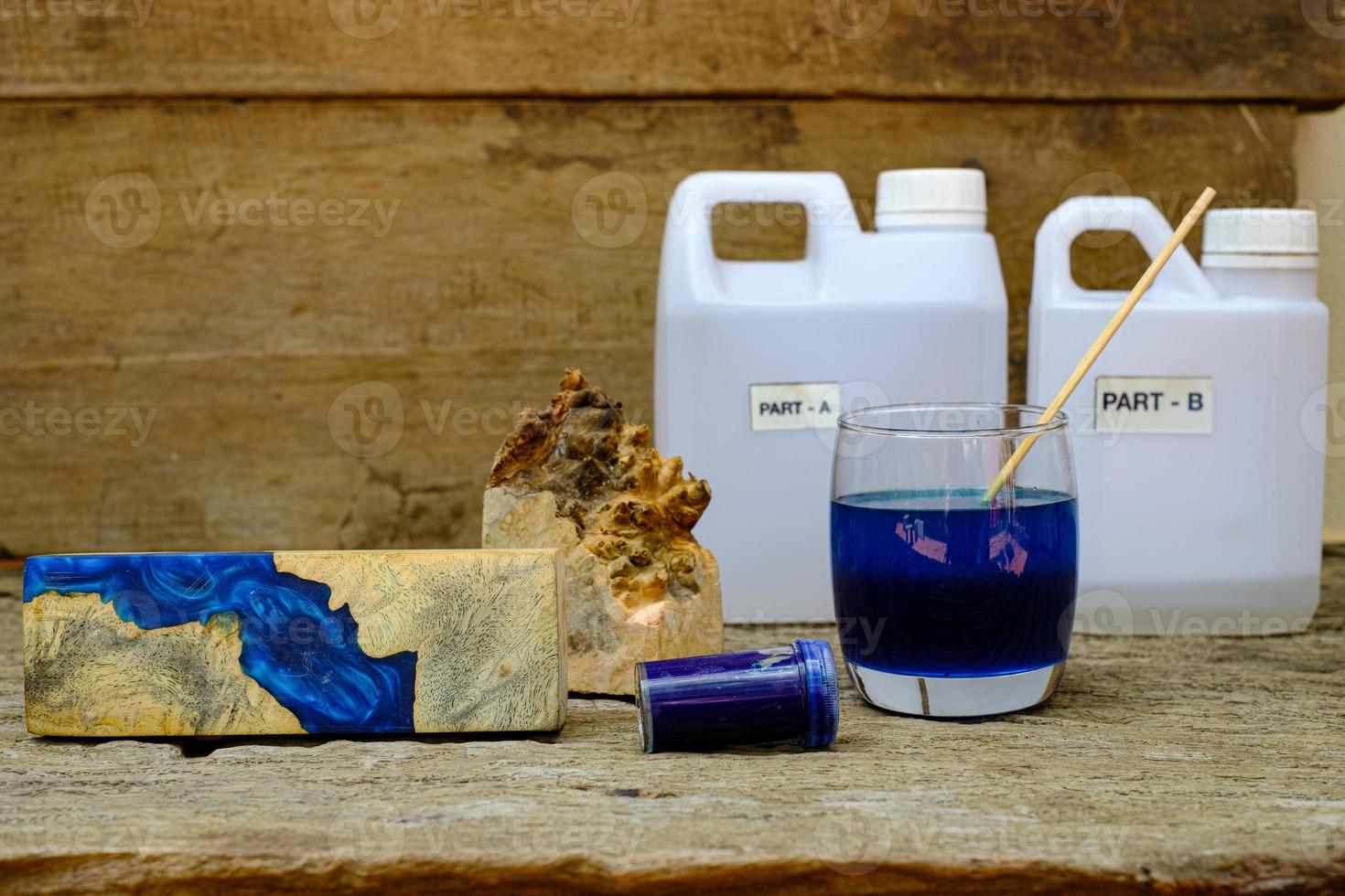 Resin epoxy for casting wood photo