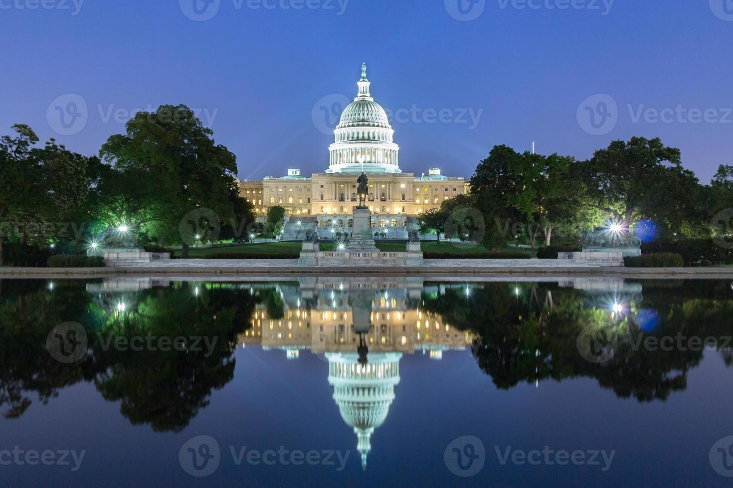 The United Statues Capitol Building, Washington DC, USA. photo