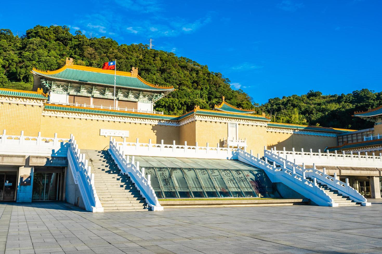 museo del palacio nacional de taipei en taipei, taiwán foto