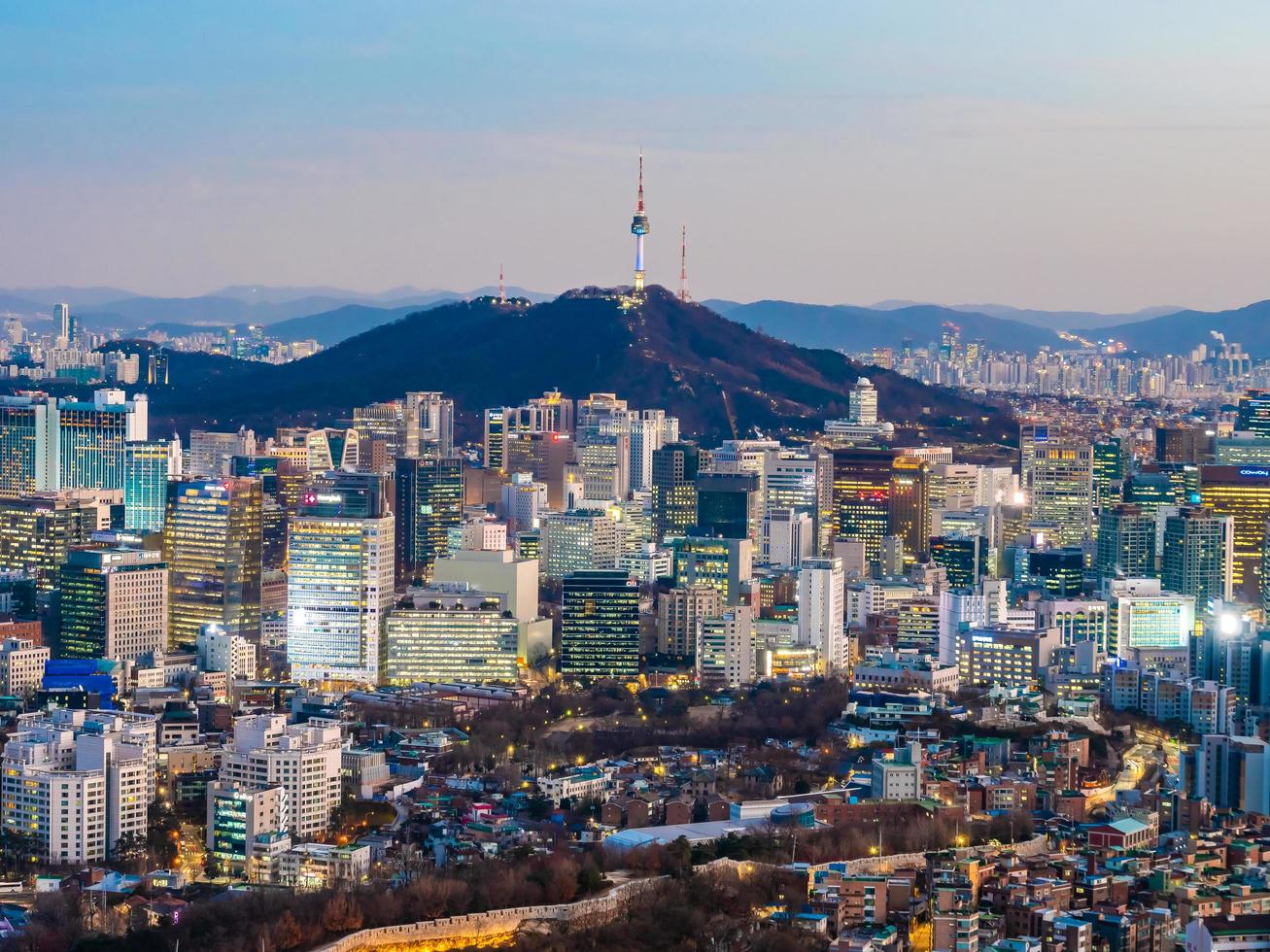 paisaje urbano en la ciudad de seúl, corea del sur foto