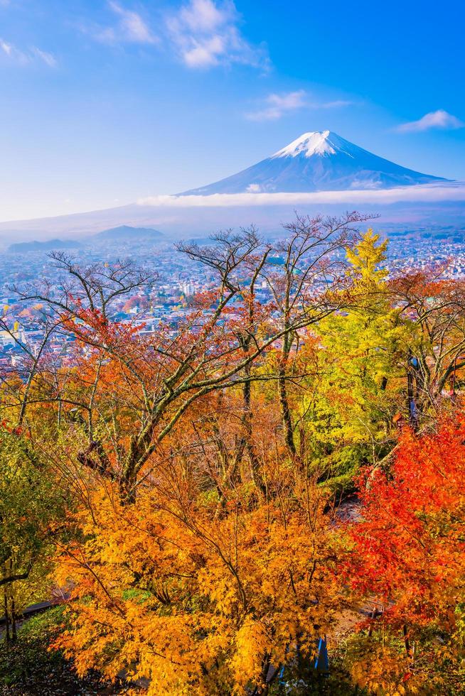 paisaje en mt. fuji en otoño, japón foto