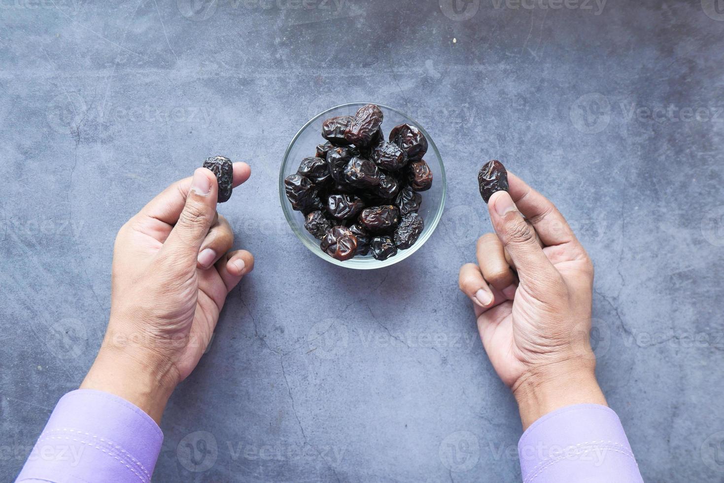 Hands with dates photo