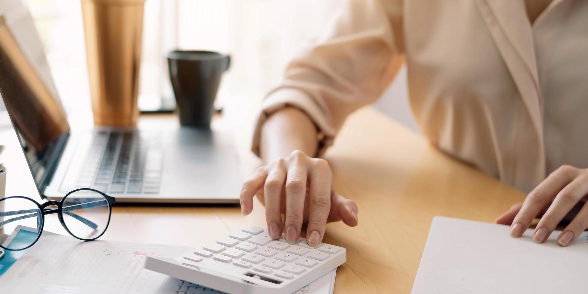 Bookkeeper checking report photo