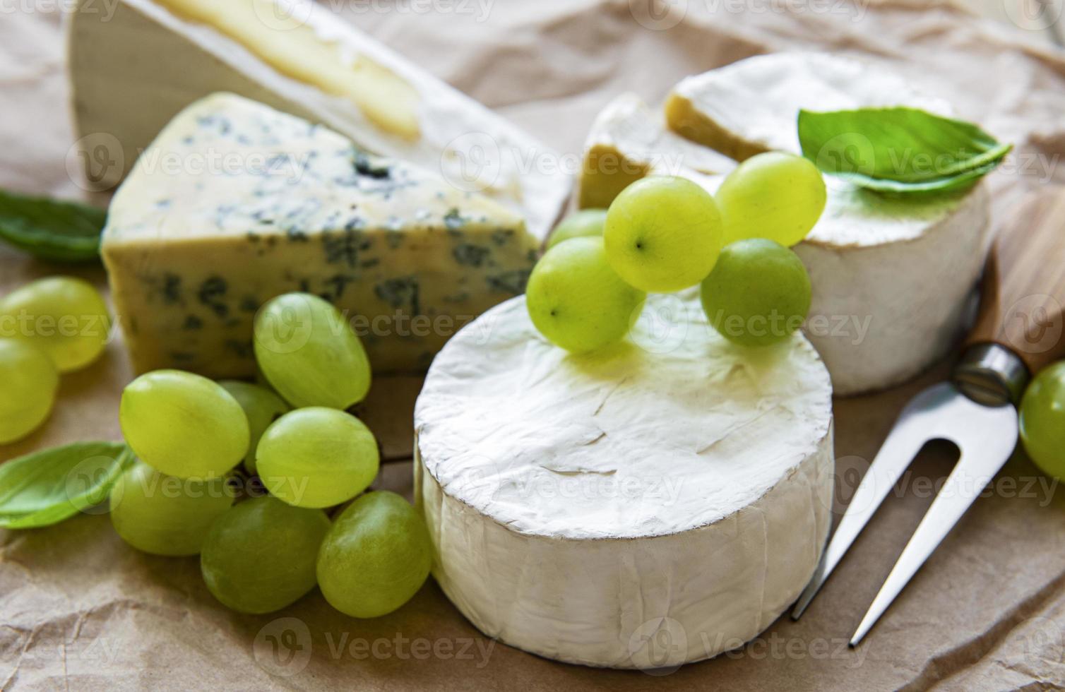 Grapes and cheese photo