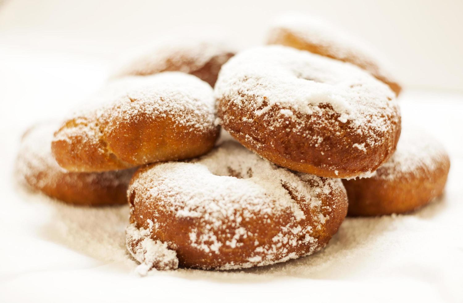 rosquillas de azúcar en polvo foto