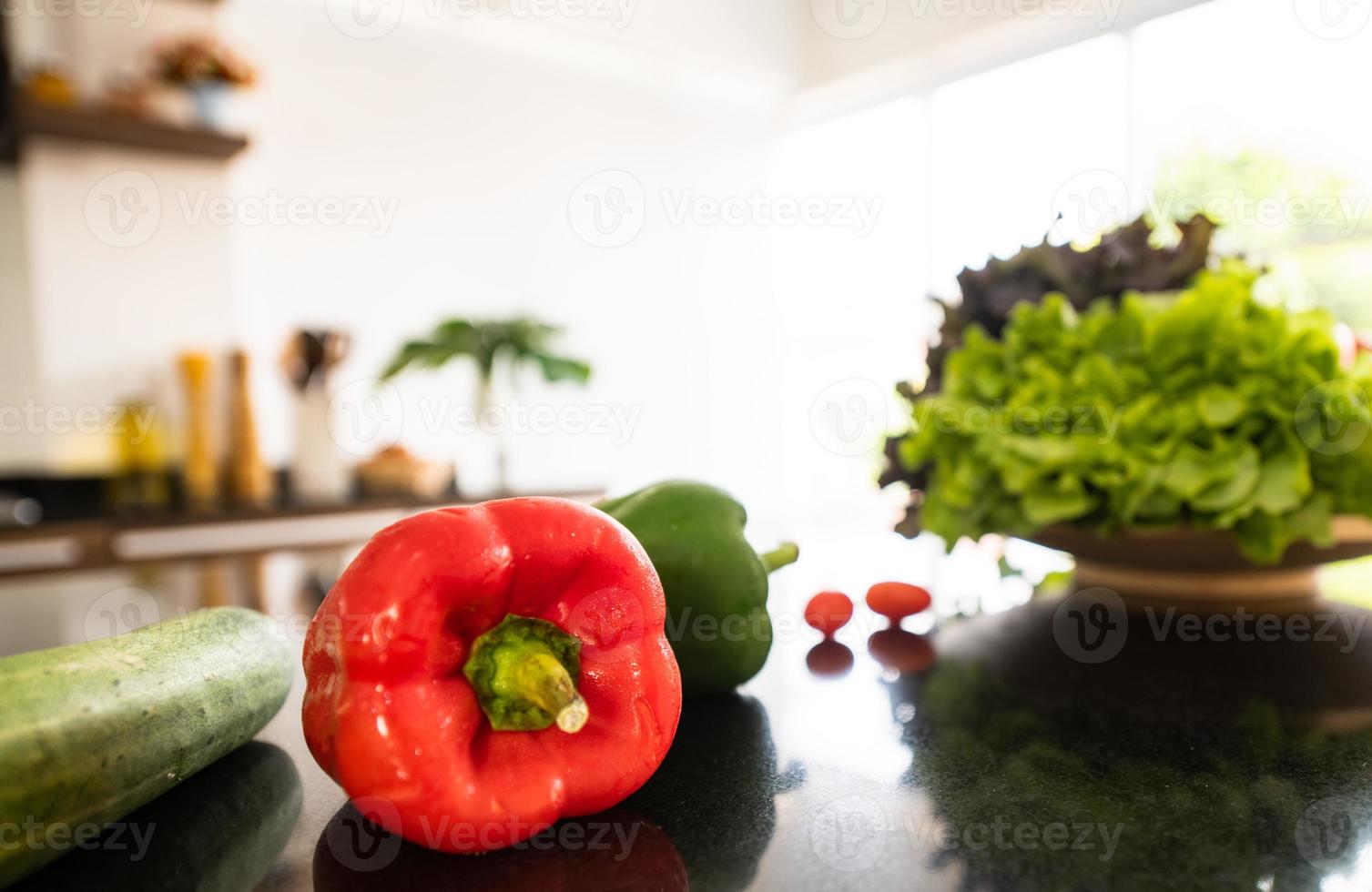 fruta y ensalada foto