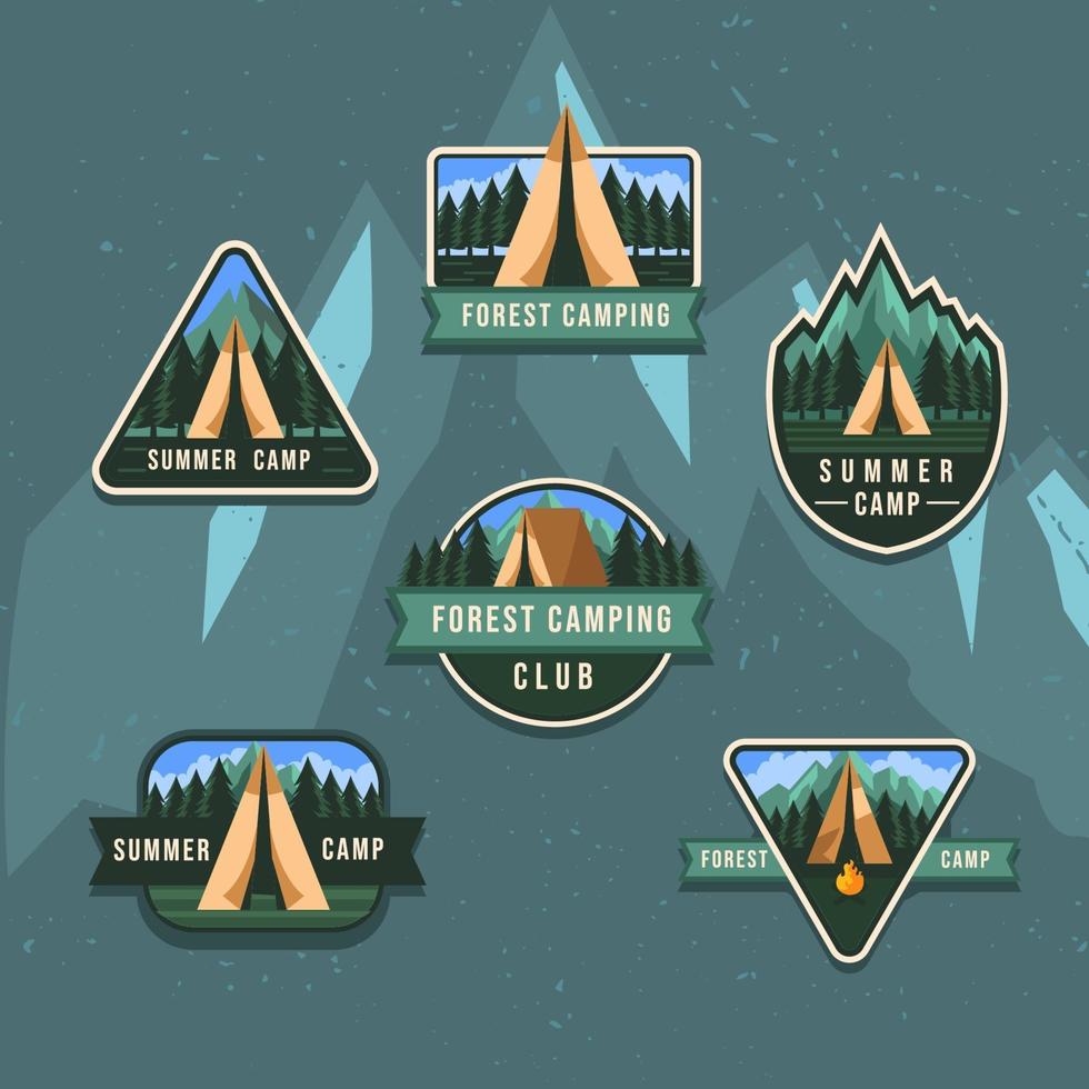 insignia de actividad de verano del campamento forestal vector