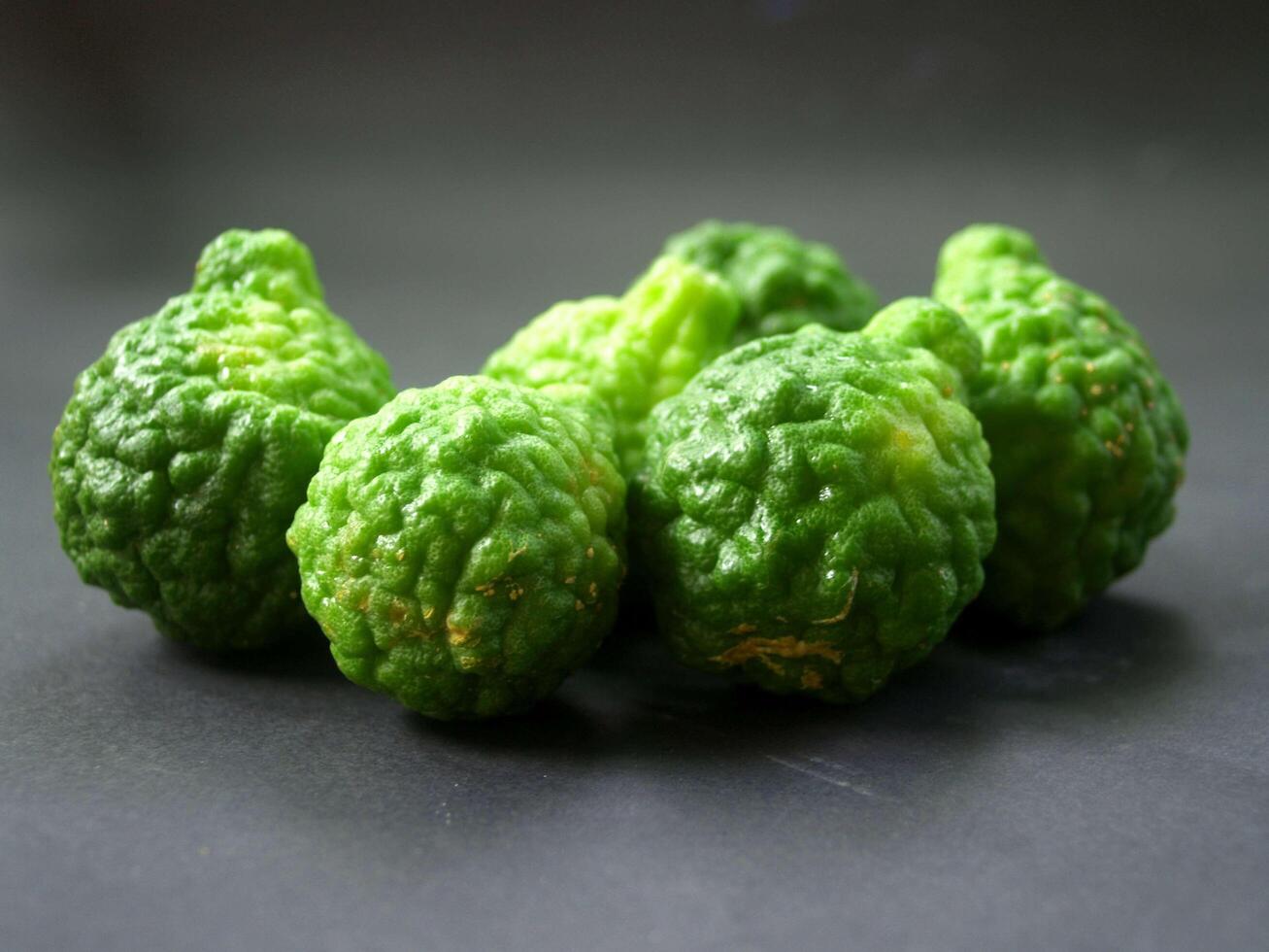 Bergamot Green Fruit photo