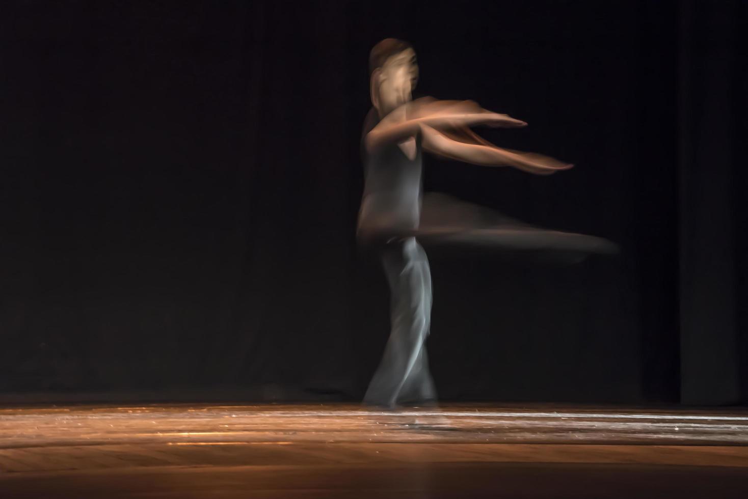 el movimiento abstracto de la danza foto