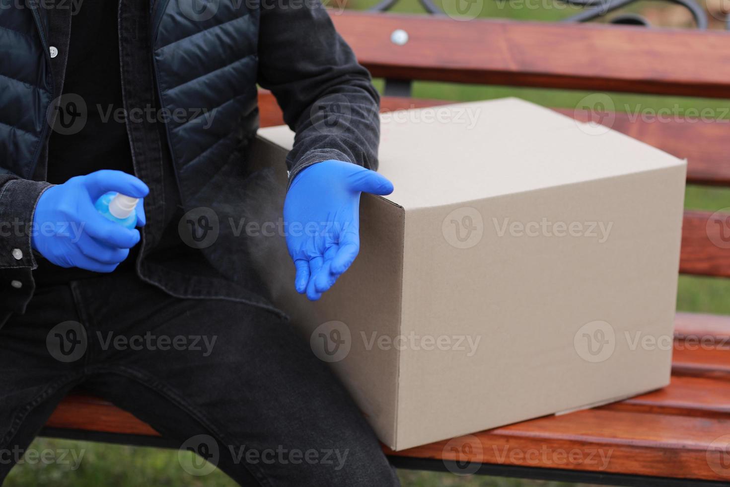 Delivery service courier during the coronavirus pandemic photo