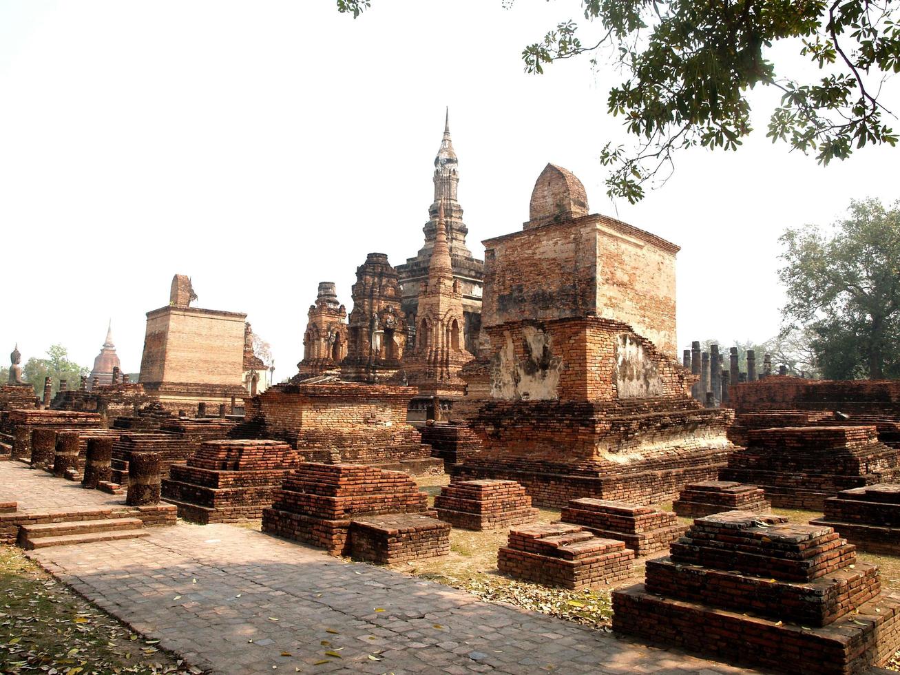 parque histórico de sukhothai tailandia foto