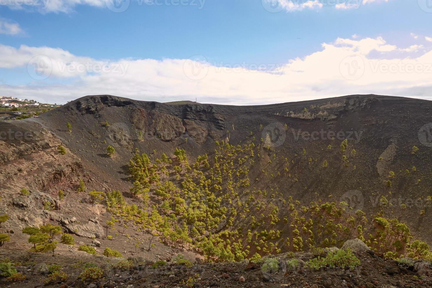 Cráter del volcán San Antonio en Las Palmas en las Islas Canarias foto