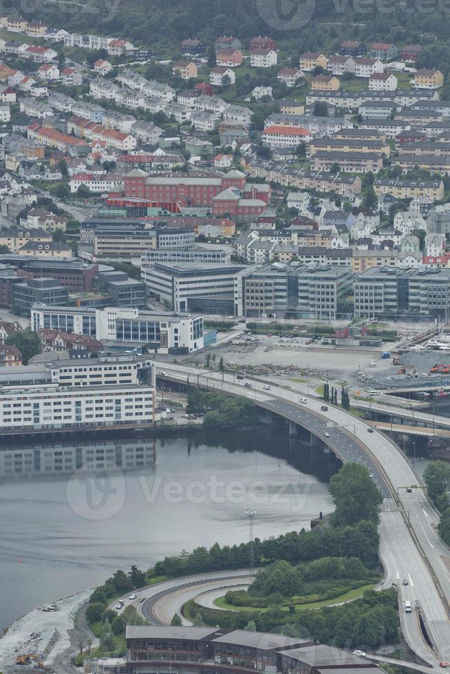 vista de la ciudad de bergen desde el monte floyen foto