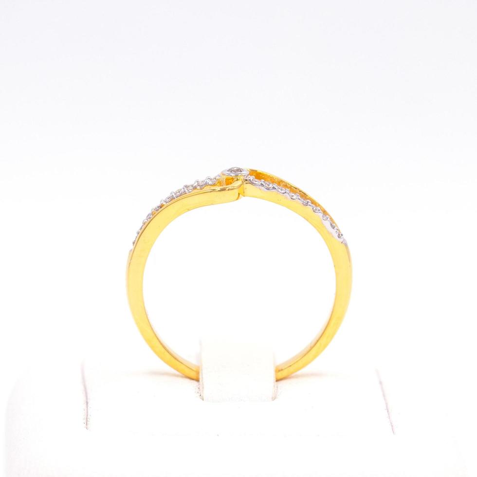 Diamond ring 9k gold photo