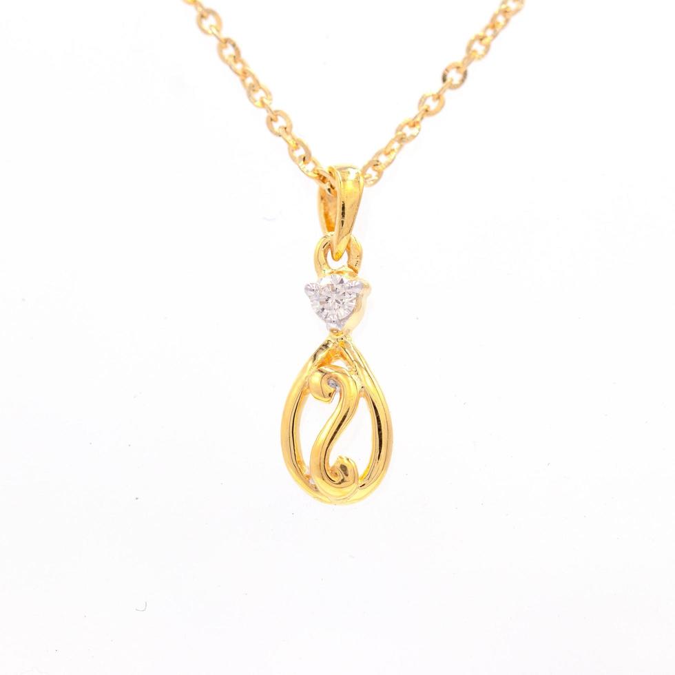 Diamond pendant 9k gold with necklace photo