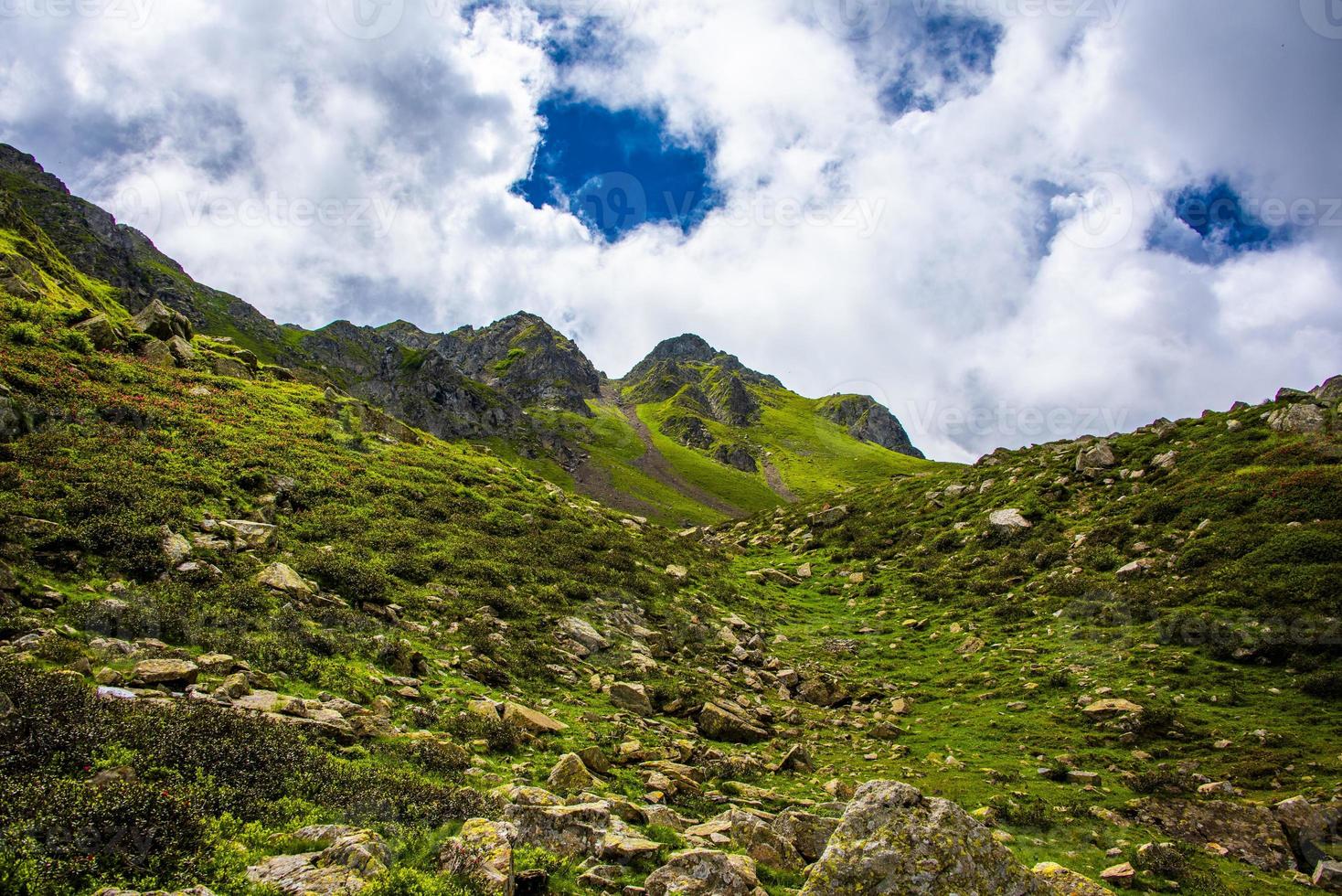 Paisaje cerca del lago Levico, Trento Italia foto