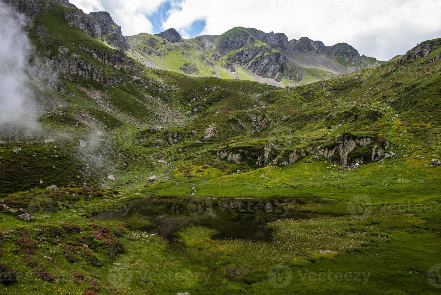 Paisaje cerca del lago Levico, Trento Italia foto