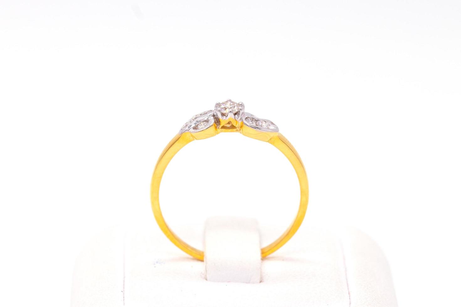 Beautiful diamond ring 9k gold photo