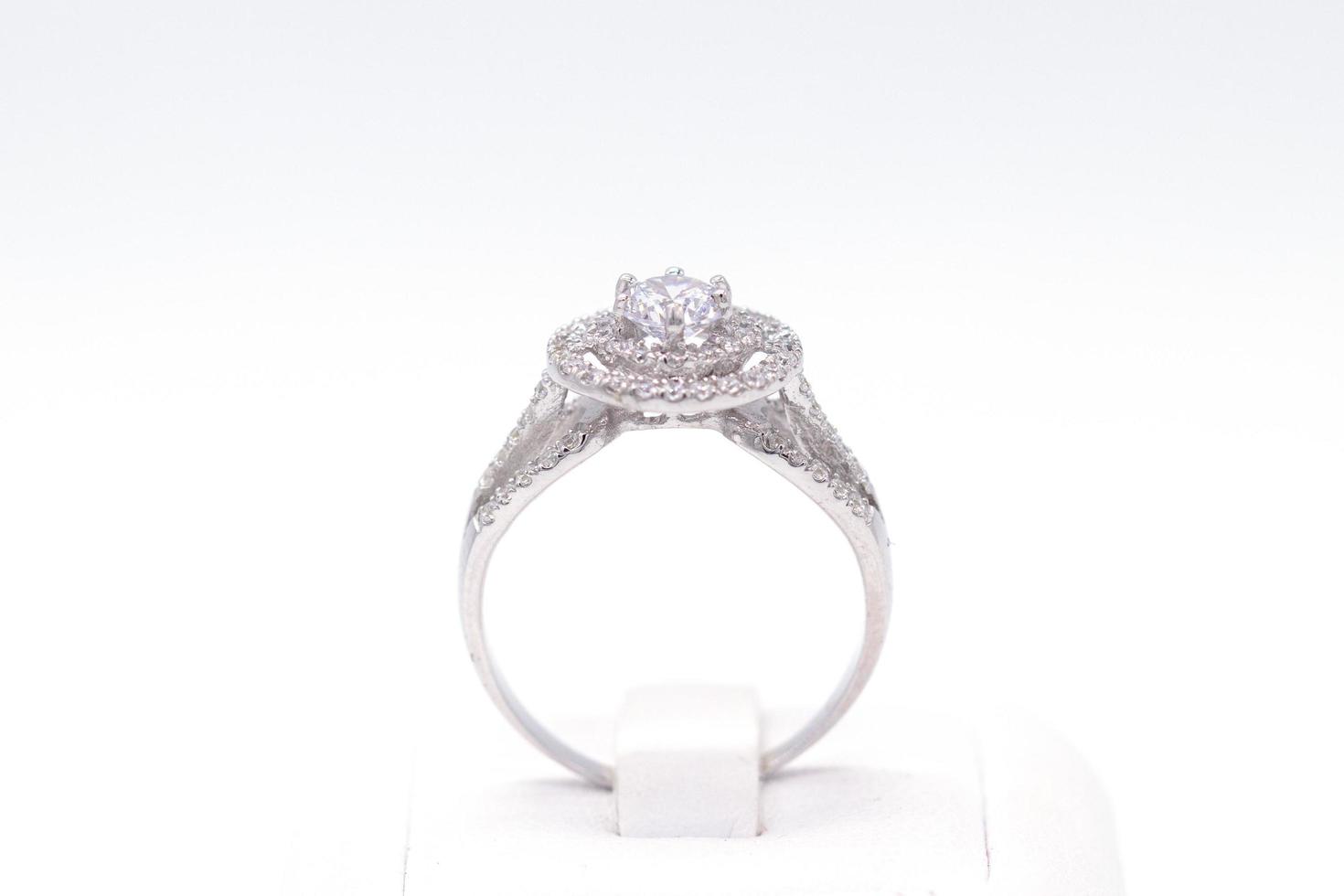 Diamond ring 9k gold photo