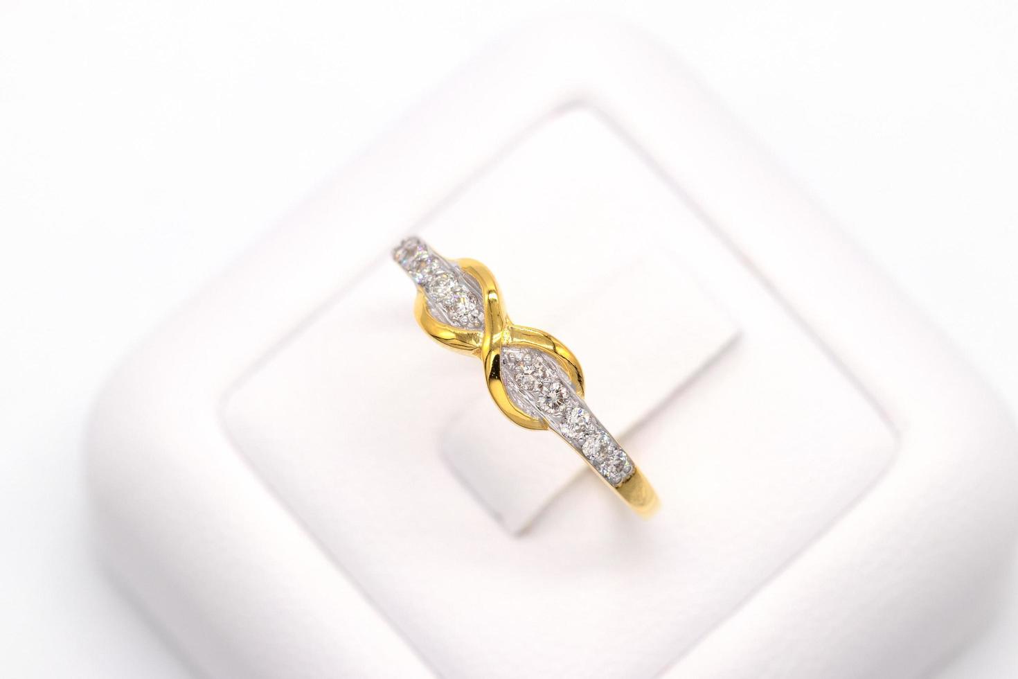 Diamond ring 9k gold photo