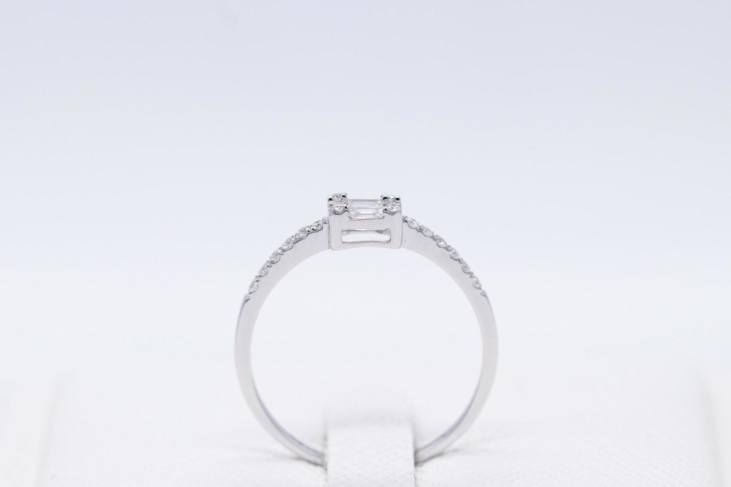 Diamond ring 9k gold photo