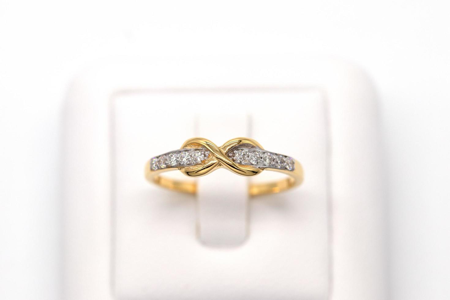 Diamond ring 9k gold photo