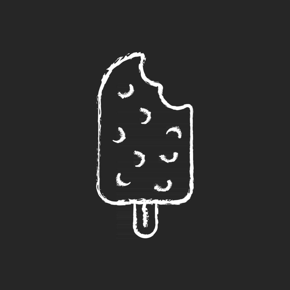 Helado cubierto de chocolate en el icono de palo de tiza blanca sobre fondo negro vector