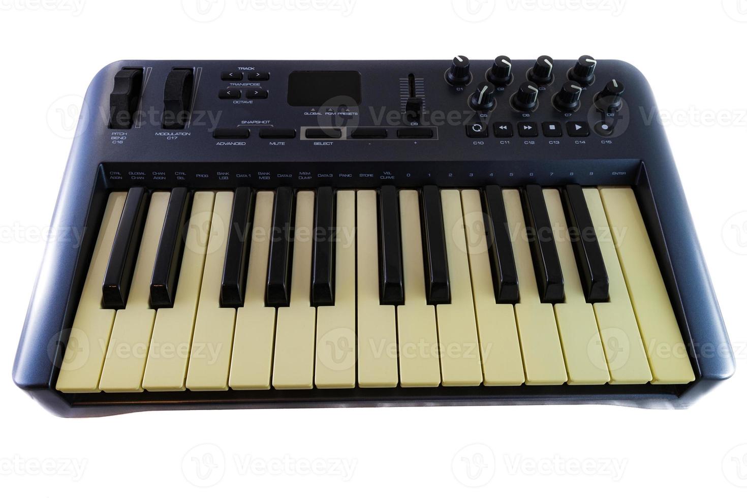 Controlador de teclado usb midi sintetizador sobre fondo blanco. foto