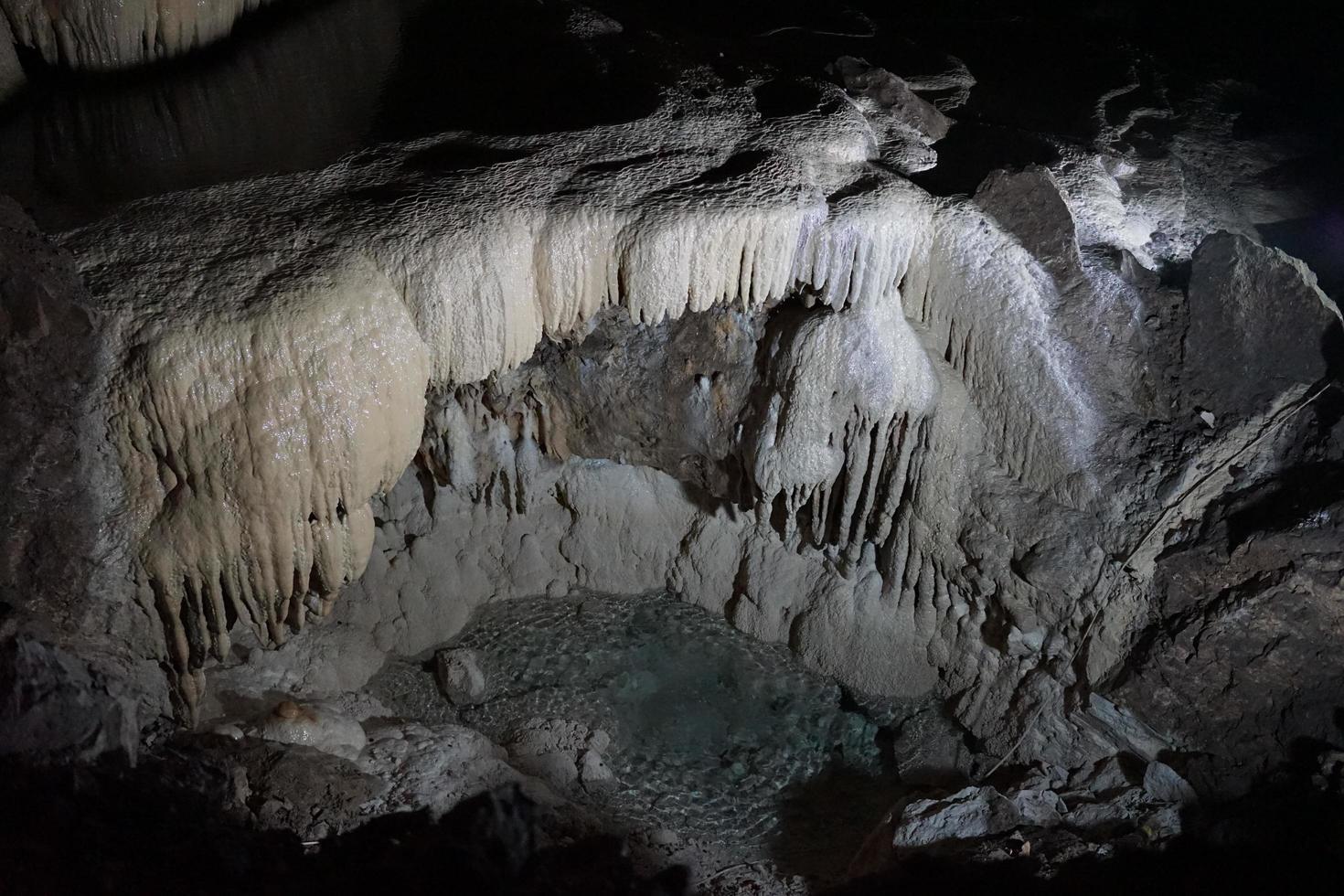 cuevas subterráneas de abjasia foto