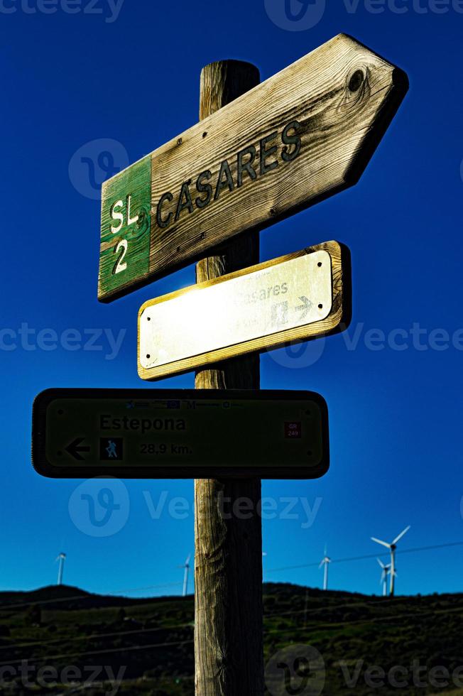 SL 2 Casares sign photo