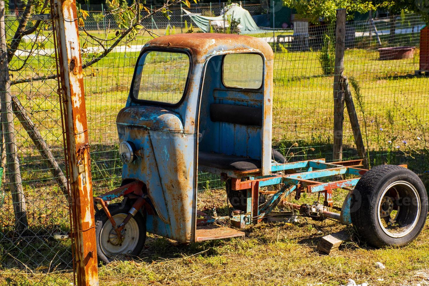 Old rusty truck photo