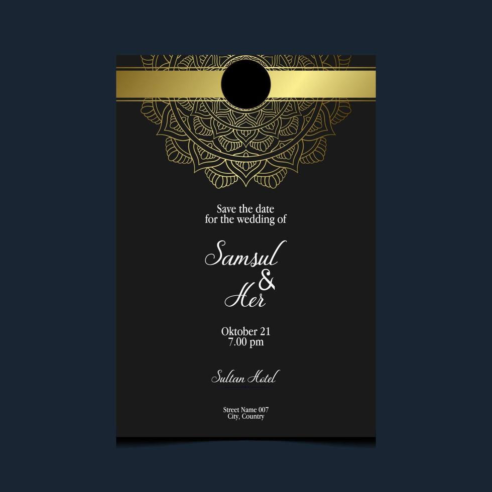 Mandala vector with wedding invitation template Free Vector