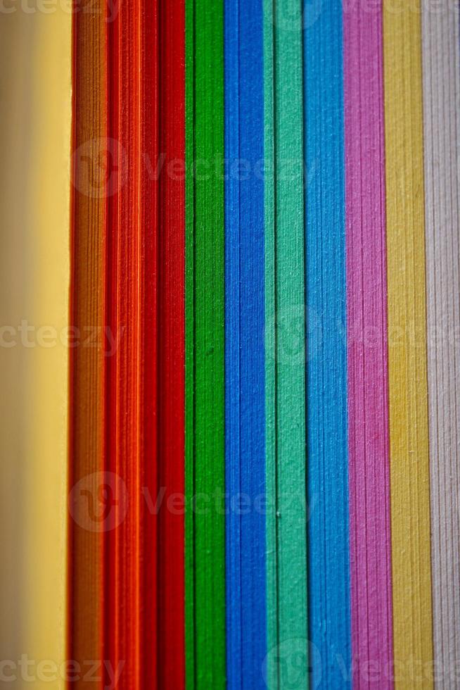 papeles multicolores con textura de fondo foto